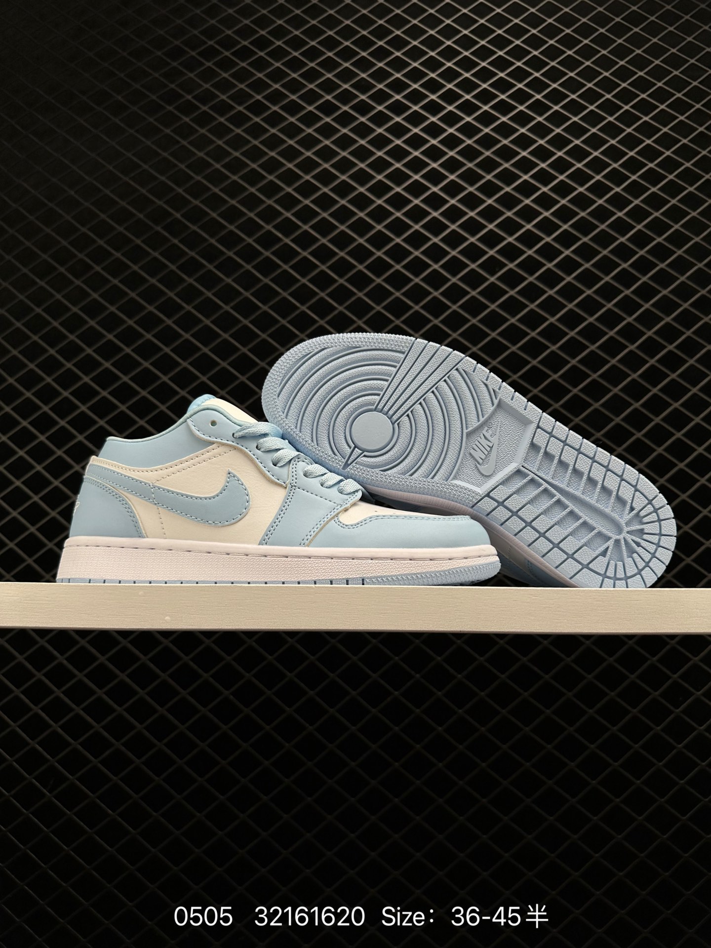 Nike Air Jordan 1 Low PRM